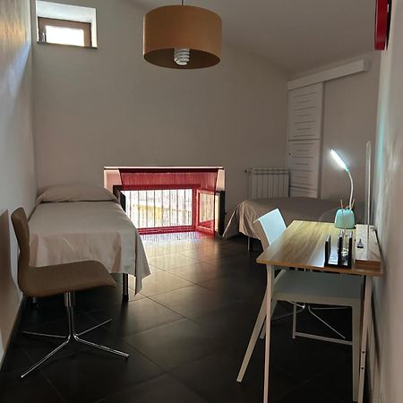 Elegante Appartamento Privato In Palazzo Storico Del XVIII - Pieno Centro Nicosia Exteriör bild