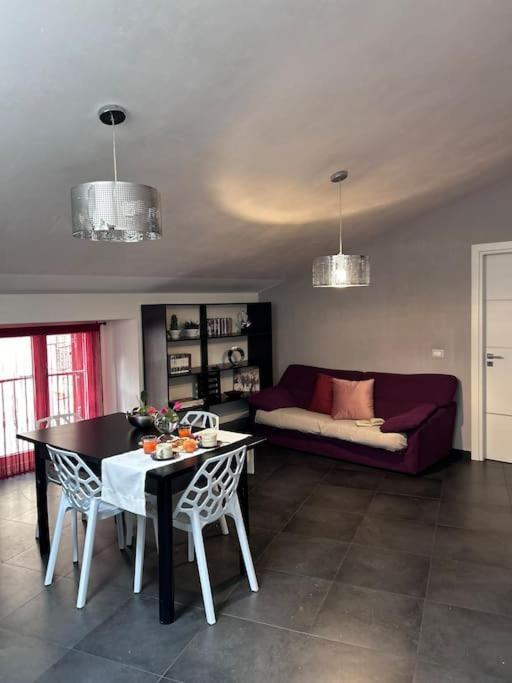 Elegante Appartamento Privato In Palazzo Storico Del XVIII - Pieno Centro Nicosia Exteriör bild