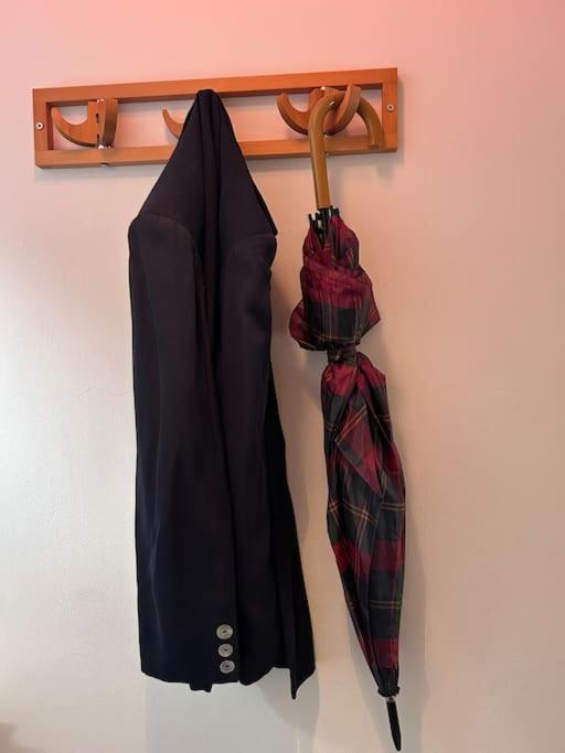 Elegante Appartamento Privato In Palazzo Storico Del XVIII - Pieno Centro Nicosia Exteriör bild