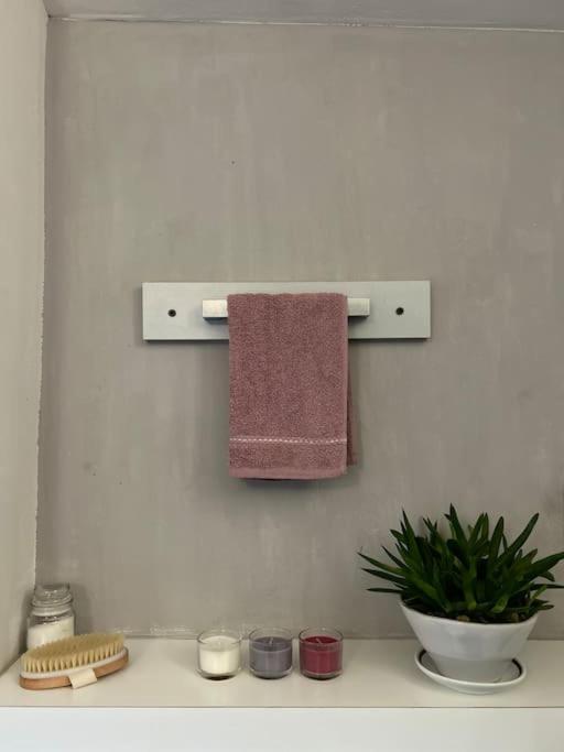 Elegante Appartamento Privato In Palazzo Storico Del XVIII - Pieno Centro Nicosia Exteriör bild