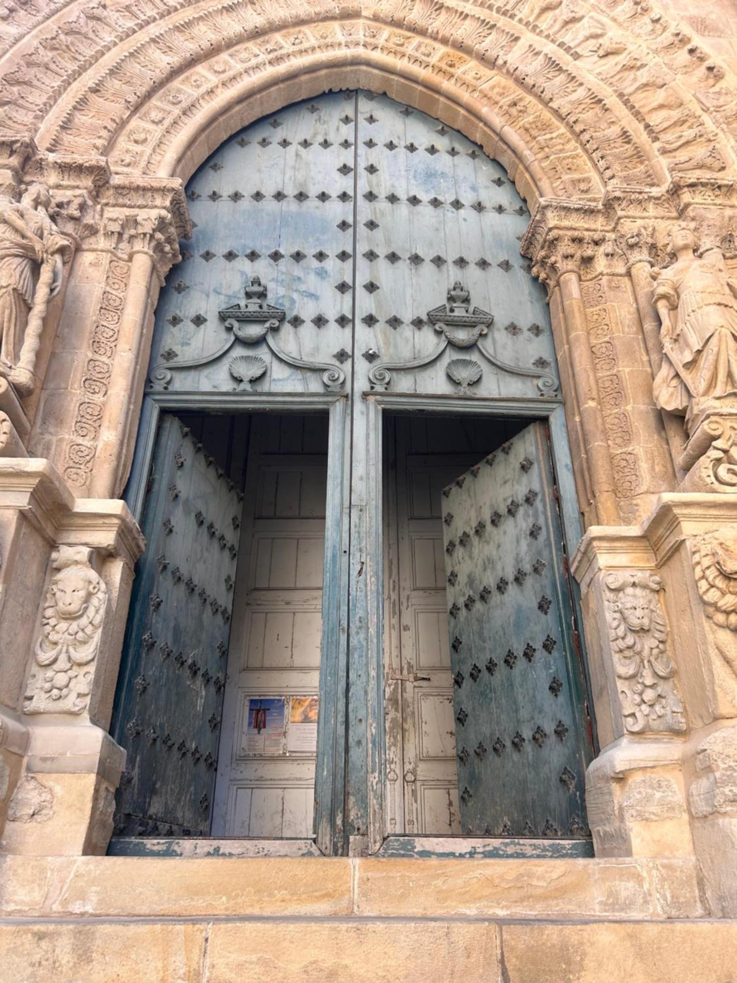 Elegante Appartamento Privato In Palazzo Storico Del XVIII - Pieno Centro Nicosia Exteriör bild