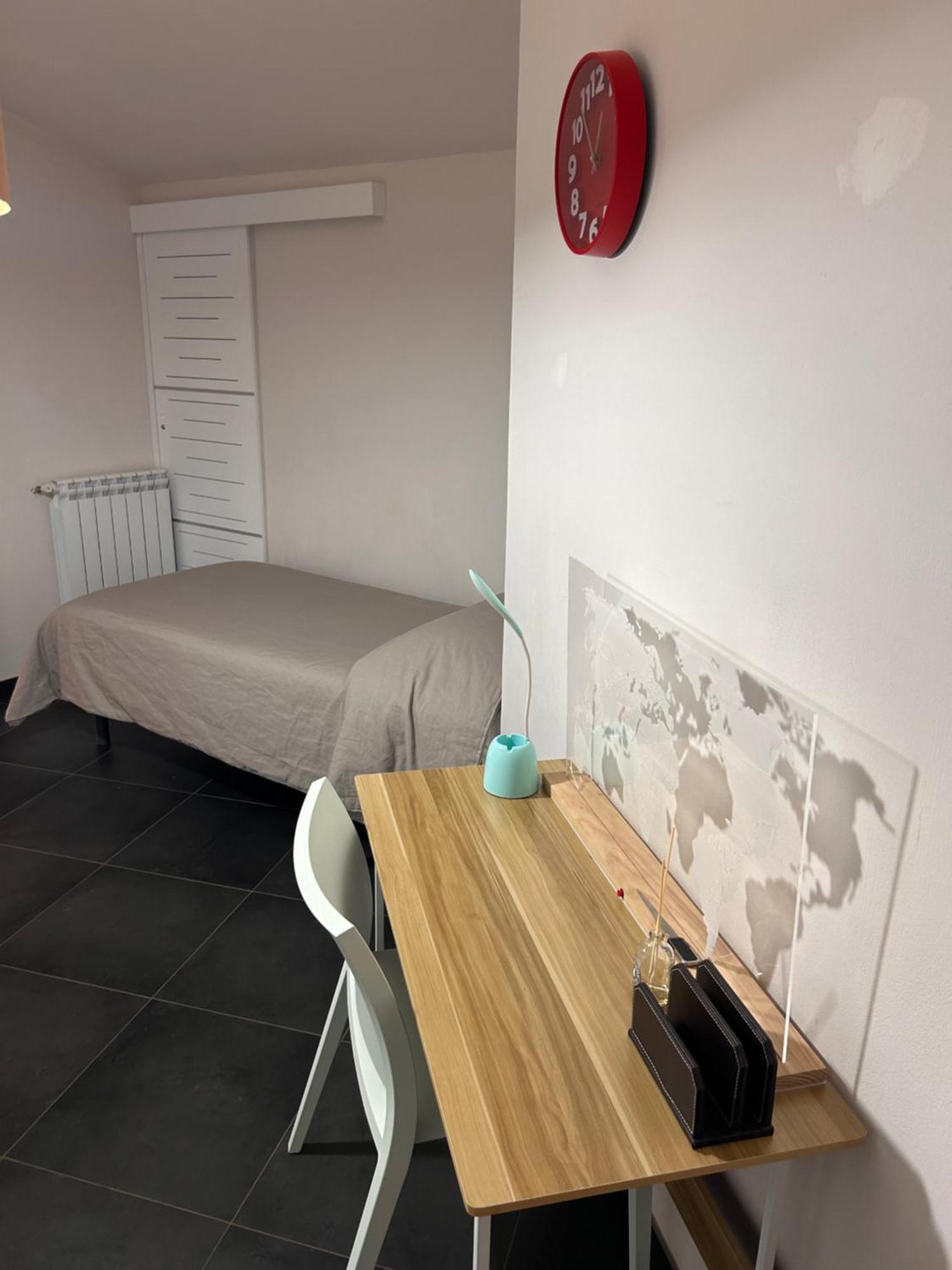 Elegante Appartamento Privato In Palazzo Storico Del XVIII - Pieno Centro Nicosia Exteriör bild